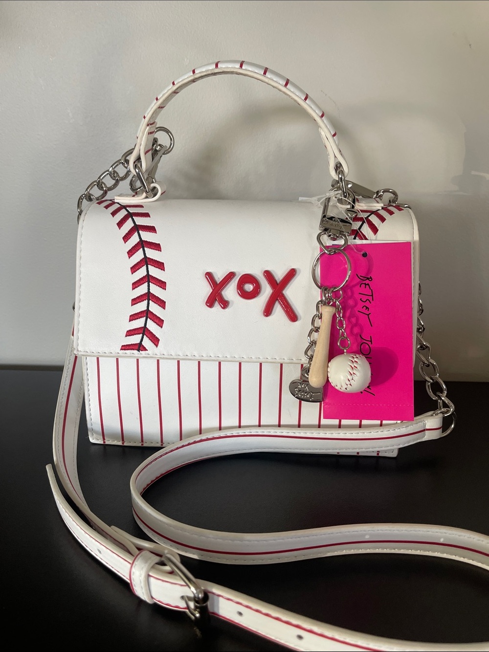 ❤️NEW!!!❤️ Betsey Johnson White & Red 'XOX' Baseball-Theme Crossbody Bag.Only 1.